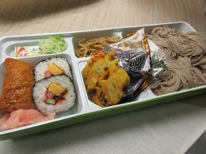 そば助六弁当